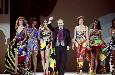 tipici colori di versace|gianni versace.